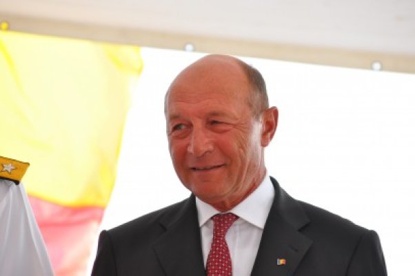 Băsescu, despre noua Constituţie: Să fie la fel de bine gândită ca cea din 1923